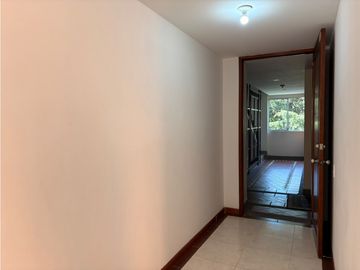 APARTAMENTO EN ARRIENDO EN LOMA DE LOS BERNAL