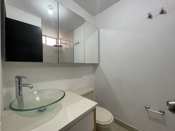 ALQUILER APARTAMENTO EN MEDELLN SECTOR LOMA DE LOS BERNAL