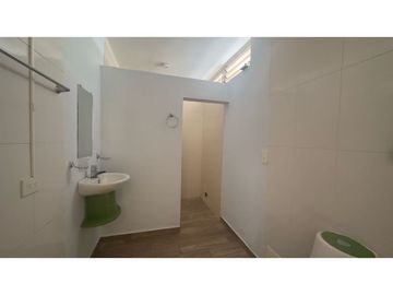 Casa en venta espaciosa y acogedora 060