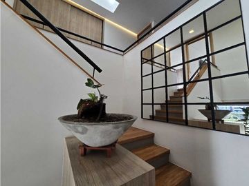 Venta de casa en unidad cerrada. Rionegro, sector Sajonia.
