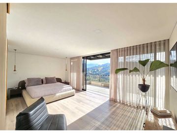 Venta de casa en unidad cerrada. Rionegro, sector Sajonia.