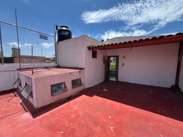 CASA EN VENTA UNA PLANTA EN JARDINES ALCALDE