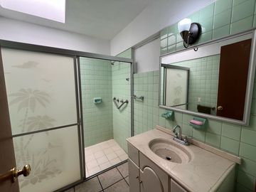 CASA EN VENTA UNA PLANTA EN JARDINES ALCALDE