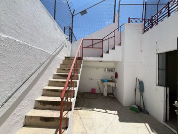 CASA EN VENTA UNA PLANTA EN JARDINES ALCALDE