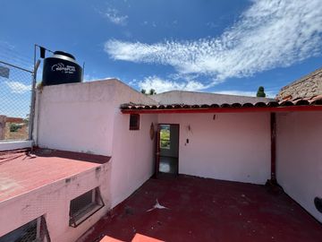 CASA EN VENTA UNA PLANTA EN JARDINES ALCALDE