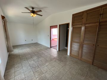 CASA EN VENTA UNA PLANTA EN JARDINES ALCALDE
