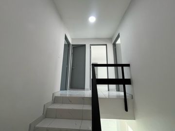 CASA REMODELADA EN JARDINES ALCALDE