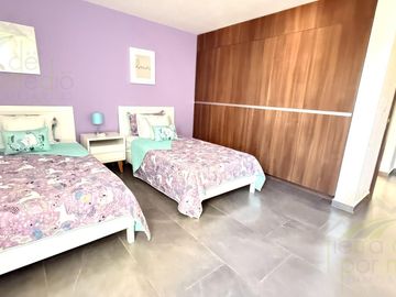 Casa Un Piso 3 Rec   Sala TV, Amplio Jardín en Zibatá, Querétaro