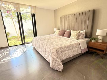 Casa Un Piso 3 Rec   Sala TV, Amplio Jardín en Zibatá, Querétaro