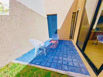 Casa de Un Piso con Amplio Jardín en Zaru, Querétaro