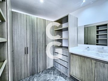 Casa en Venta y Renta en Residencial Aqua