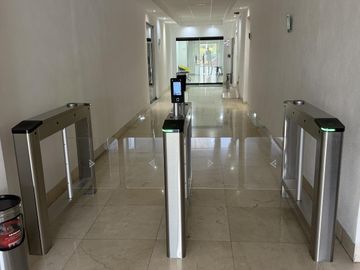 Renta de Oficina Corporativa Amueblada en Blvd. Campestre | Edificio Punta Campestre