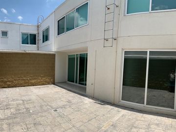 CASA AMUEBLADA EN RENTA NATURA RESIDENCIAL LEÓN GUANAJUATO