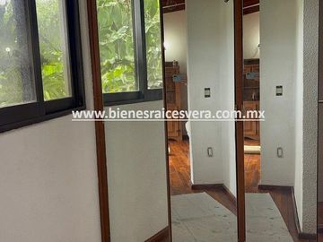 CASA EN RENTA EN TEQUISQUIAPAN EN EL FRACC. GRANJAS RESIDENCIALES. Maru