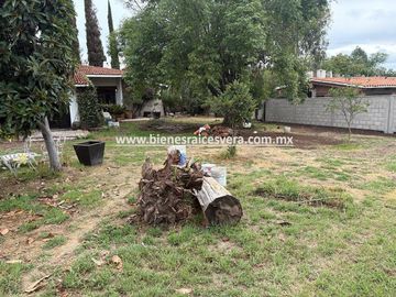 CASA EN RENTA EN TEQUISQUIAPAN EN EL FRACC. GRANJAS RESIDENCIALES. Maru