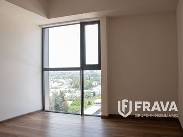 RENTA DE DEPARTAMENTO EN VIA DEL BOSQUE MANTENIMIENTO INCLUIDO