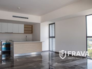 RENTA DE DEPARTAMENTO EN VIA DEL BOSQUE MANTENIMIENTO INCLUIDO