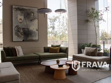 RENTA DE DEPARTAMENTO EN VIA DEL BOSQUE MANTENIMIENTO INCLUIDO