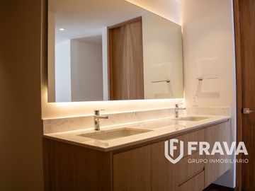 RENTA DE DEPARTAMENTO EN VIA DEL BOSQUE MANTENIMIENTO INCLUIDO
