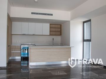 RENTA DE DEPARTAMENTO EN VIA DEL BOSQUE MANTENIMIENTO INCLUIDO