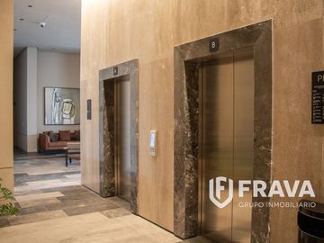 RENTA DE DEPARTAMENTO EN VIA DEL BOSQUE MANTENIMIENTO INCLUIDO
