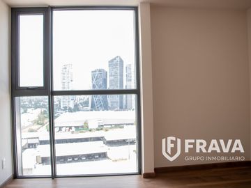 RENTA DE DEPARTAMENTO EN VIA DEL BOSQUE MANTENIMIENTO INCLUIDO