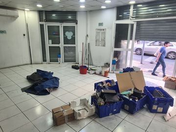 Excelente local comercial pleno centro de Santiago