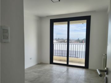 Dpto. Dos Dormitorios de Categoría a Estrenar. En Venta en Tandil