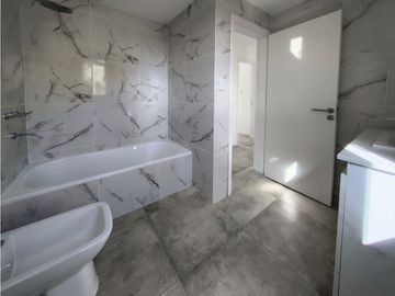 Dpto. Dos Dormitorios de Categoría a Estrenar. En Venta en Tandil