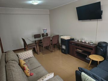 OPORTUNIDAD DE FLIPPING - CASA 3D 2B EN LA FLORIDA