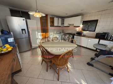 VENTA CASA GRAN TERRENO 4HAB 2BA CERRILLOS