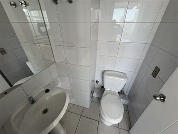 ARRIENDO OFICINA 2HAB 2BA LAS CONDES