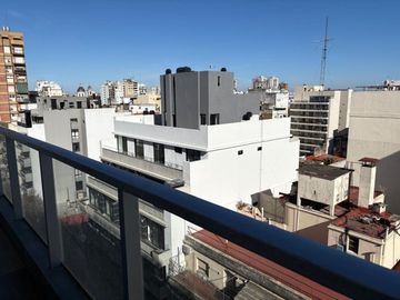 DEPARTAMENTO 4 AMBIENTES VENTA FLORES TERRAZA