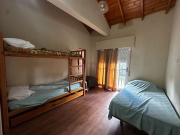VENTA CASA FRANCISCO ALVAREZ 4 AMBIENTES C/PILETA