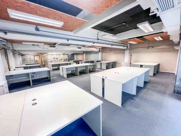 ALQUILER OFICINA 210 METROS PLANTA LIBRE