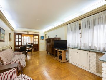 DEPARTAMENTO 4 AMBIENTES CON DEPENDENCIA BALCON