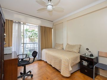 DEPARTAMENTO 4 AMBIENTES CON DEPENDENCIA BALCON