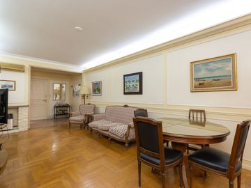 DEPARTAMENTO 4 AMBIENTES CON DEPENDENCIA BALCON