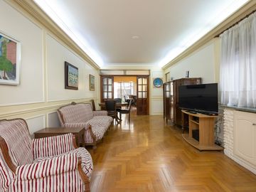 DEPARTAMENTO 4 AMBIENTES CON DEPENDENCIA BALCON