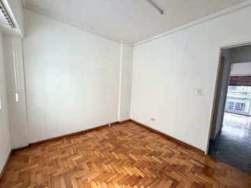 Departamento 3 ambientes más dependencia V Urquiza