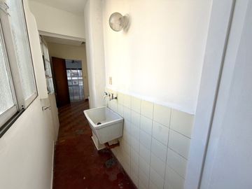 Departamento 3 ambientes más dependencia V Urquiza
