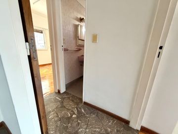 Departamento 3 ambientes más dependencia V Urquiza