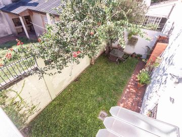 CASA EN VENTA 5 AMBIENTES EN ADROGUE - OPORTUNIDAD