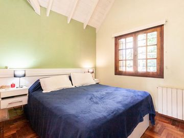 CASA EN VENTA 5 AMBIENTES EN ADROGUE - OPORTUNIDAD