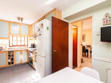 CASA EN VENTA 5 AMBIENTES EN ADROGUE - OPORTUNIDAD