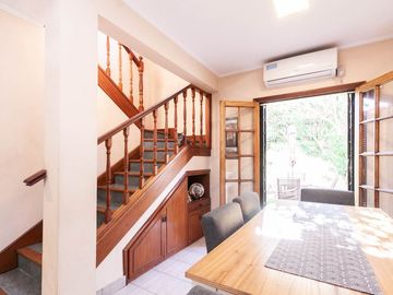 CASA EN VENTA 5 AMBIENTES EN ADROGUE - OPORTUNIDAD