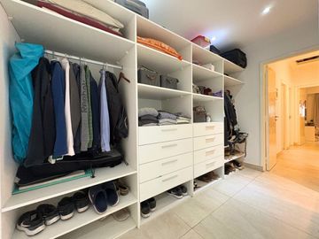 Venta casa a estrenar 5 ambientes San Isidro