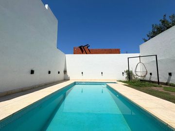 Venta casa a estrenar 5 ambientes San Isidro