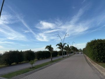 VENTA TERRENO BARRIO PRIVADO ACQUAVISTA MALAGUEÑO
