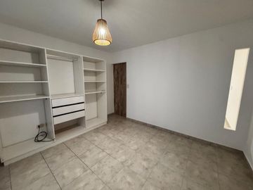 ALQUILER  DEPARTAMENTO CON BALCON  MORON